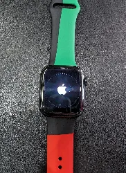 apple watch se (gps) - 2e génération - 44 mm - a2723 aluminium minuit - montre intelligente avec bracelet sport - fluoroélastomère