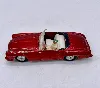 petite voiture soldo mercedes 190 sl 1/43 avec un personnage