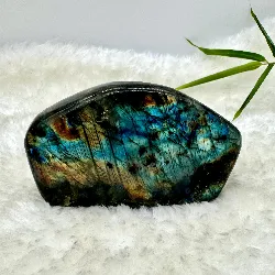 décoration pierre naturelle labradorite