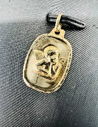 pendentif or ange or 750 millième (18 ct) 1,80g