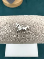 pendentif cheval  argent 925 millième (22 ct) 3,37g