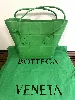 sac cabas bottega veneta arco grand modèle en plastique vert