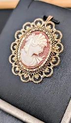 pendentif / broche camée en or or 750 millième (18 ct) 6,31g