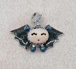 swarovski pendentif /charm batman pavé de cristaux