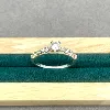 bague solitaire oxyde épaulé d'une ligne d'oxydes argent 925 millième (22 ct) 2,21g