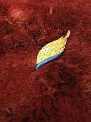 broche balenciaga