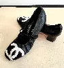 chanel ballerines en cuir couleur noir avec petits talon de 3,5cm