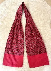 hermès foulard / ascot / lavallière en 100% soie rouge avec motif