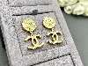 chanel boucles d'oreilles pandantes cc