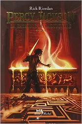 livre la bataille du labyrinthe: percy jackson - tome 4