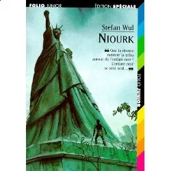 livre niourk de stefan wul état bon