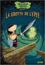 livre araminta spookie, tome 2 : la grotte de l'épée