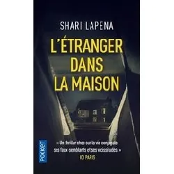 livre l'étranger dans la maison - poche