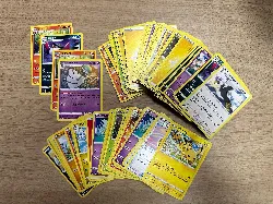 lot de cartes pokemon environ 100 cartes aléatoires