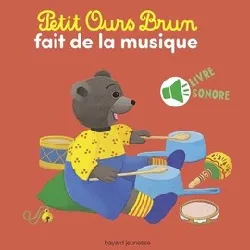 livre petit ours brun fait de la musique