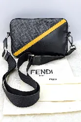 fendi sacoche / étui pour appareil photo diagonal avec la bandoulière amovible