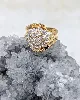 bague or motif fleur pavée d'oxydes blancs  or 750 millième (18 ct) 5,02g