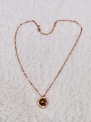 collier et pendentif makuti orné d'une perle synthétique couleur brun