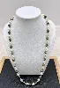 collier de perles synthétique blances noires et dorées