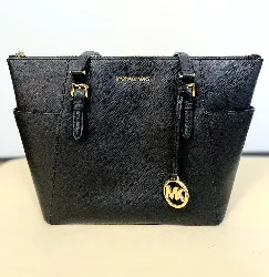 michael kors sac jet set en cuir saffiano couleur noir