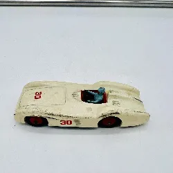 petite voiture dinky toys mercedes benz 237 avec un personnage