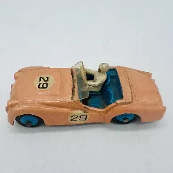 petite voiture dinky toys triumph tr2 avec un personnage