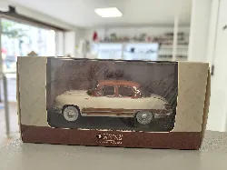 voiture miniature panhard dyna z 1/43