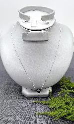 collier claverin or blanc avec une perle noire de tahiti d'environ 8mm or 750 millième (18 ct) 1,77g