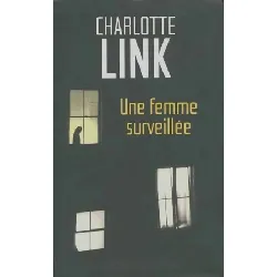 livre une femme surveillée