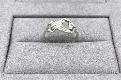 bague ornée de pierres grises argent 925 millième (22 ct) 1,93g