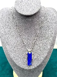 chaine et pendentif pierre lapis lazuli et quelques marcassites argent 925 millième (22 ct) 8g