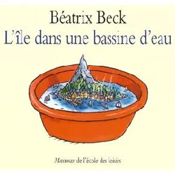 livre l'île dans une bassine d'eau