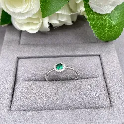 1966450 bague solitaire perlée en argent rond avec oxyde vert et blanc argent 925 millième (22 ct) 1,3g