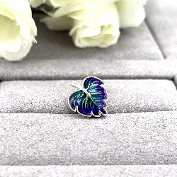 charm pandora en forme de feuille verte et violette argent 925 millième (22 ct) 3,62g